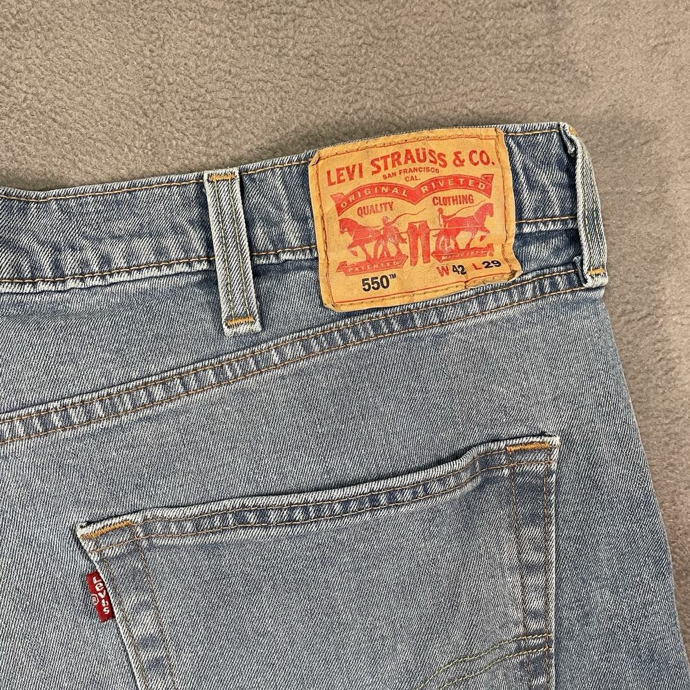 Levi’s 550 Jeans Light Wash Men’s 42x29 Relaxed Fit Straight Leg Denim - Picture 10 of 10